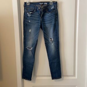 Distressed blue jegging skinny jeans size 9